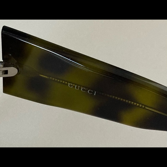 GUCCI SUNGLASSES - Picture 9 of 11